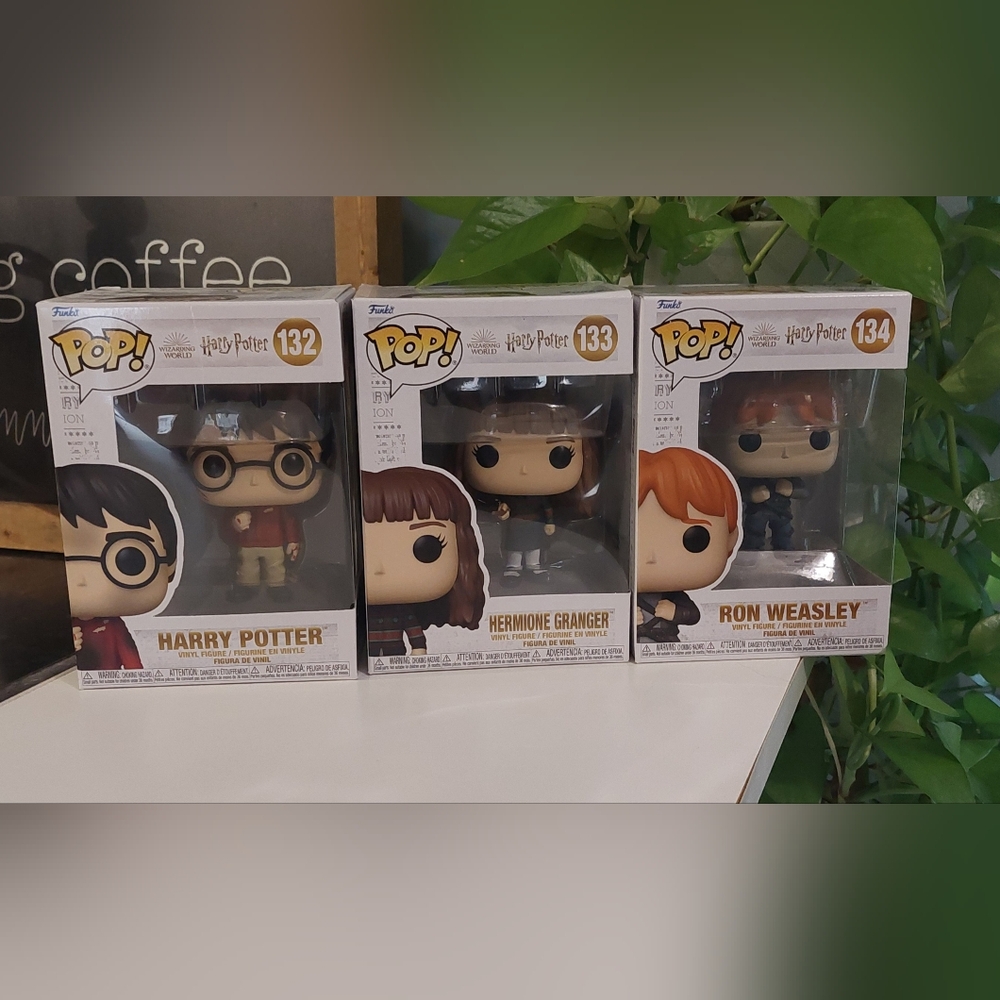 Funko Pop Harry Potter Trio Set - Red, Brown, Black